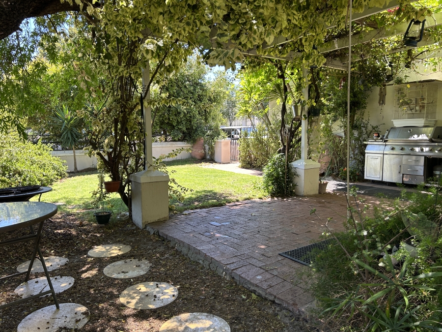 2 Bedroom Property for Sale in Zevenzicht Western Cape